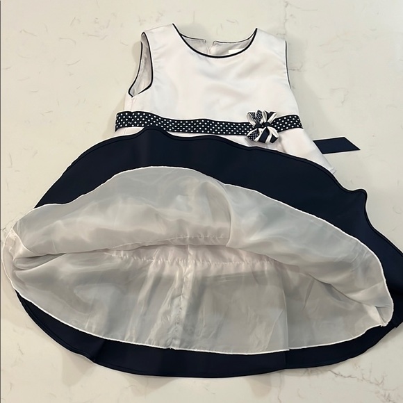 Dorissa Blue and White Sleeveless A-Line Dress - Picture 4 of 9